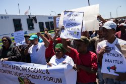 Протест на заводе АрселорМиттал в Южной Африке