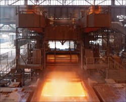 Производство стали в Китае стабильно растет